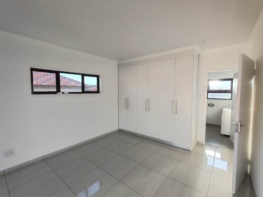 To Let 3 Bedroom Property for Rent in Wilkoppies North West